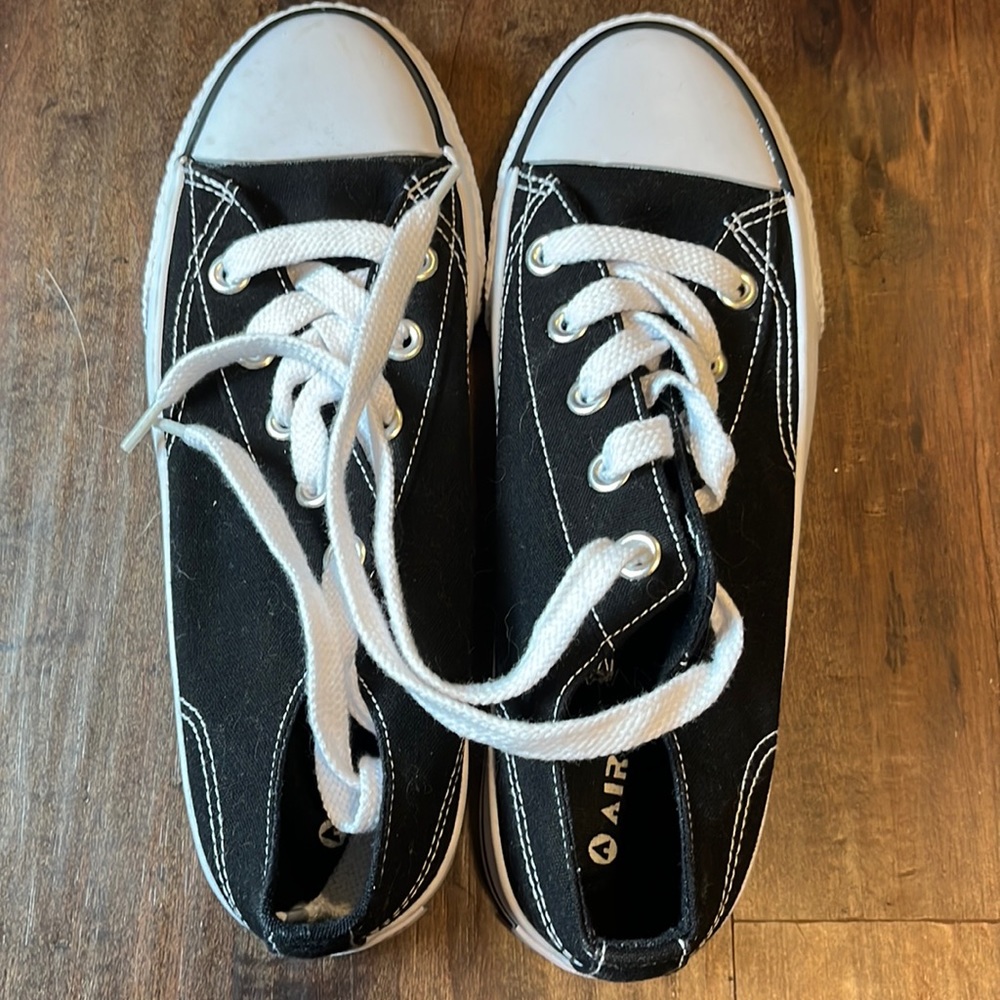Airwalk Black Chucks size 7
